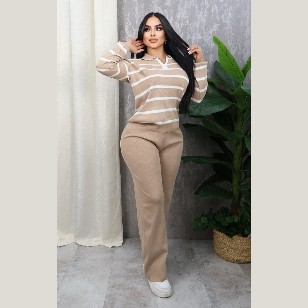 Conjunto casual chic de dos piezas con blusa polo rayada y pantalón ancho