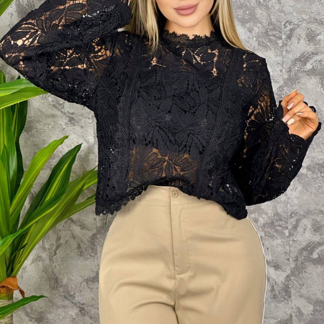 Blusa en crochet floral manga larga con cuello alto