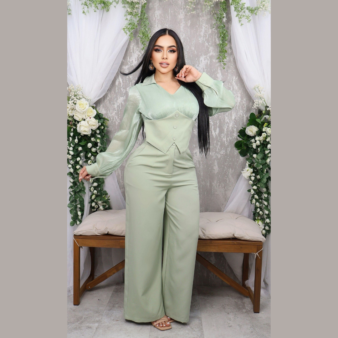 Conjunto elegante para mujer con chaleco y pantalón bota ancha