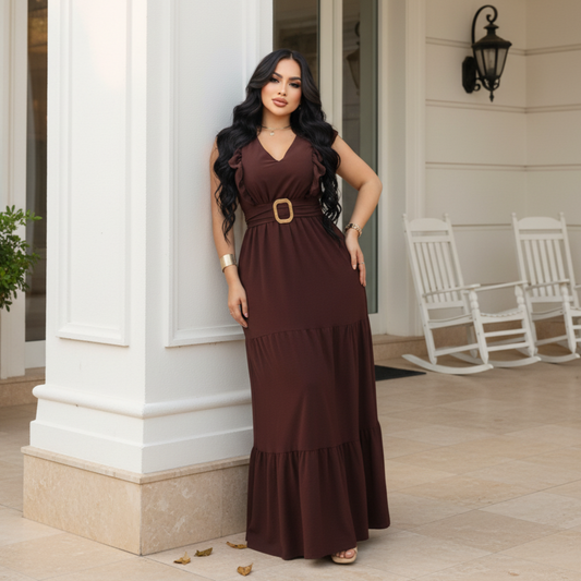 Vestido largo con cinturón y abertura lateral