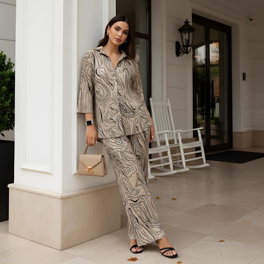 Conjunto de blusa y pantalón holgado con estampado elegante para mujer