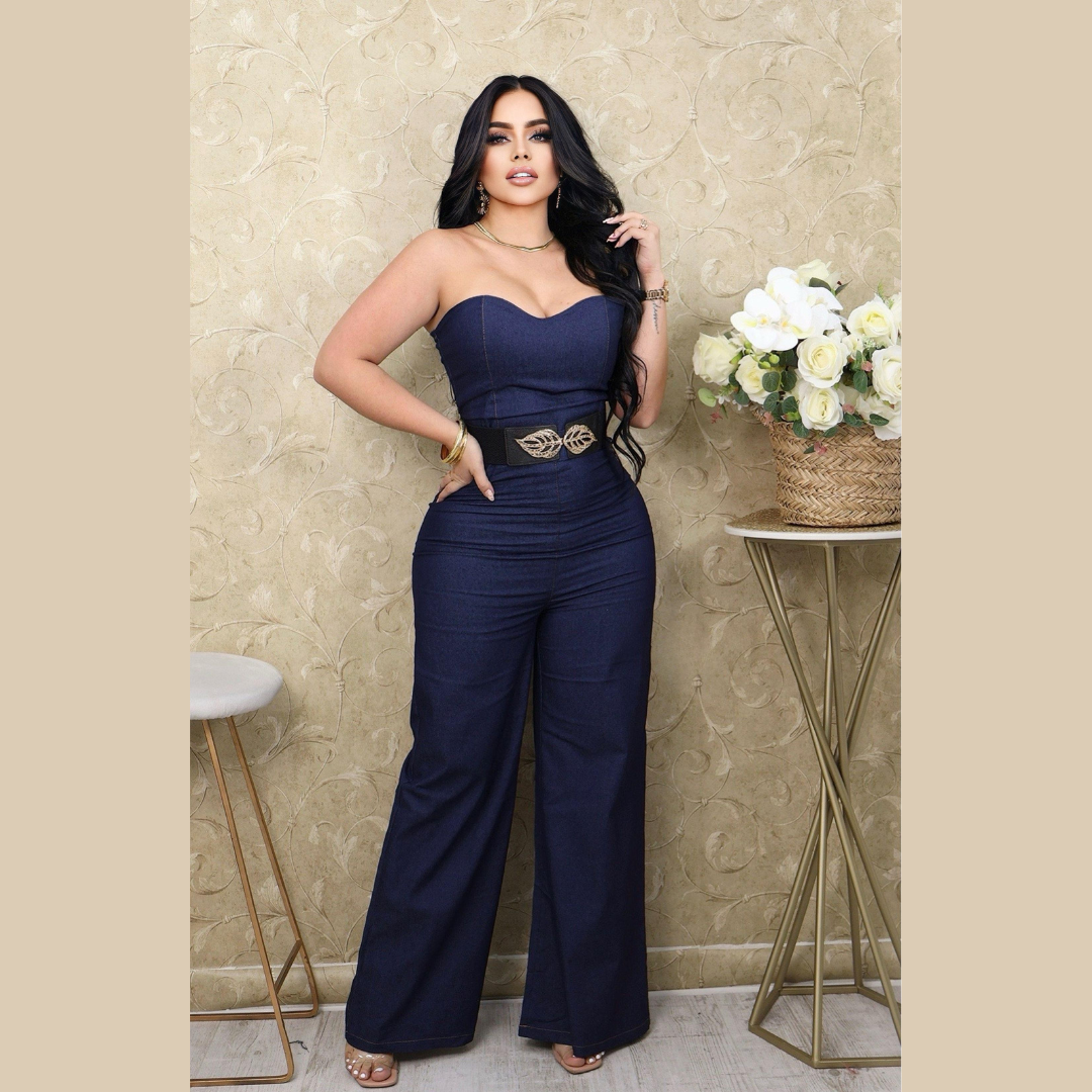 Enterizo Strapless Ajustado con Cinturón Dorado - Tendencia Moda Colombiana