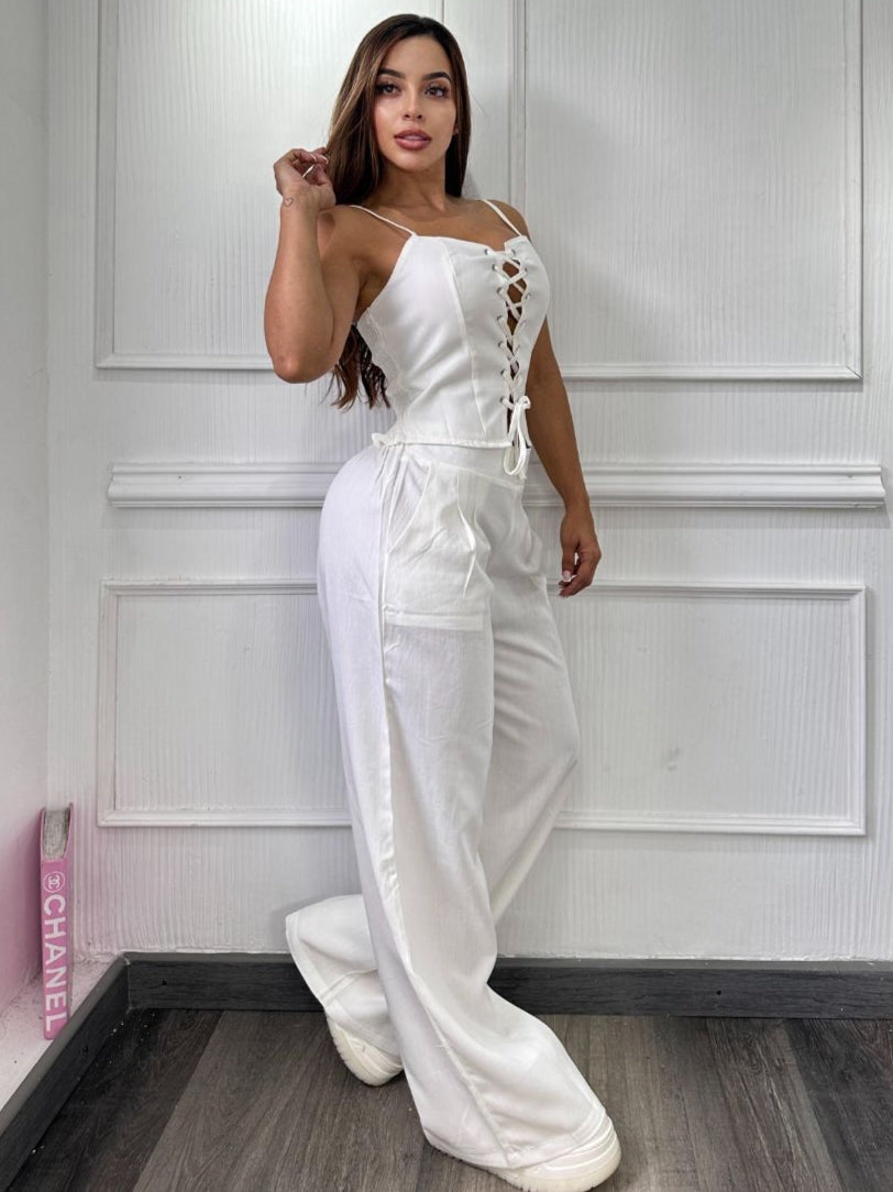 Conjunto unicolor detalles blusa