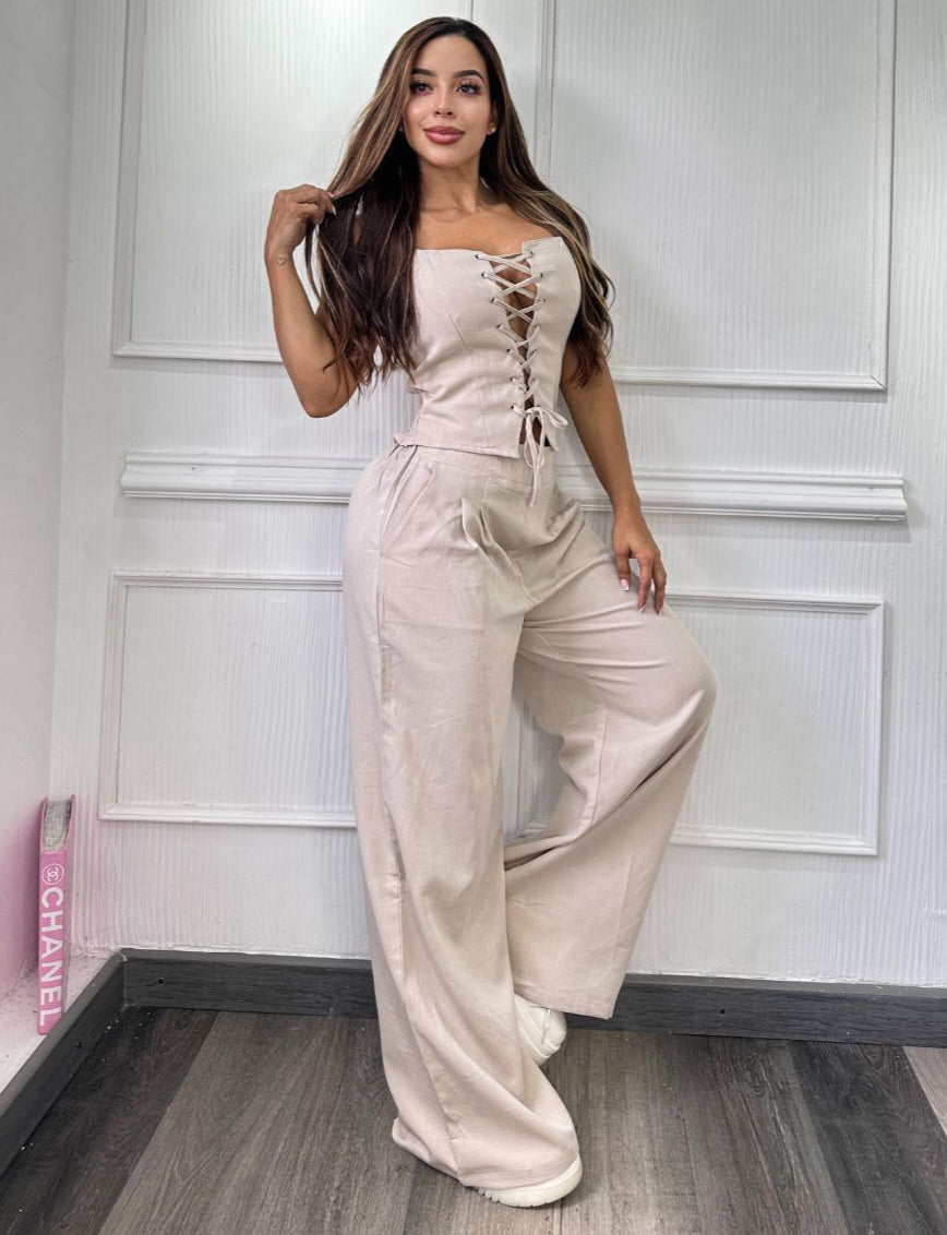 Conjunto unicolor detalles blusa