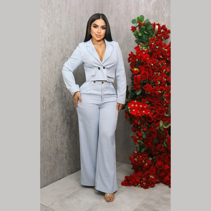 Conjunto de mujer elegante de dos piezas con blazer corto y pantalón ancho