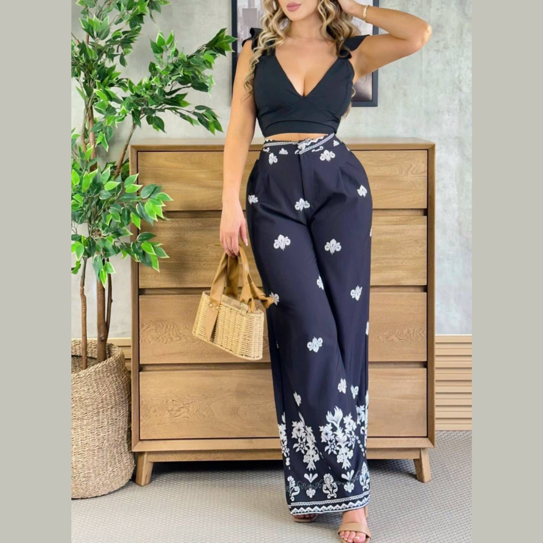 Set de top corto con tirantes decorativos y pantalón largo