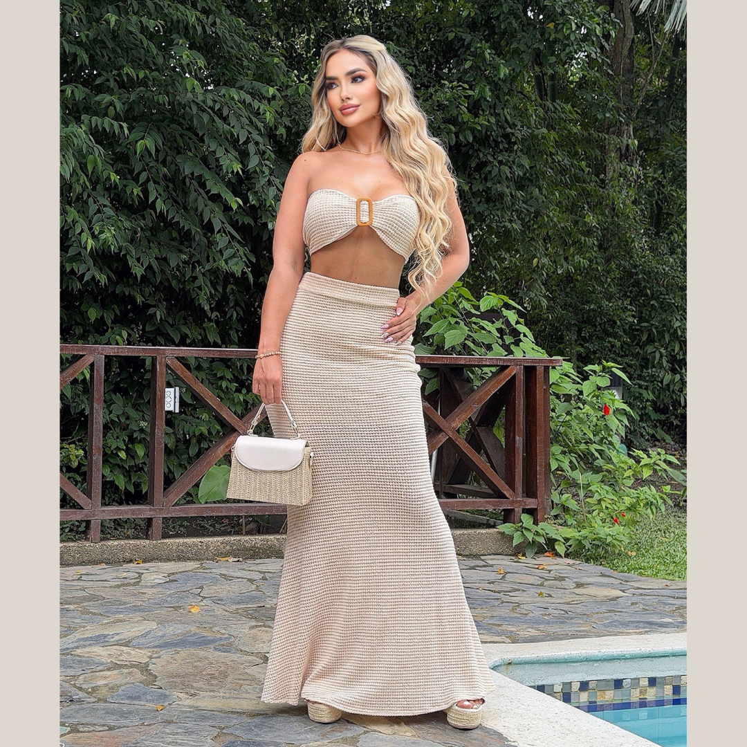 Conjunto de Dos Piezas para Mujer con Top Strapless y Falda Larga Ajustada
